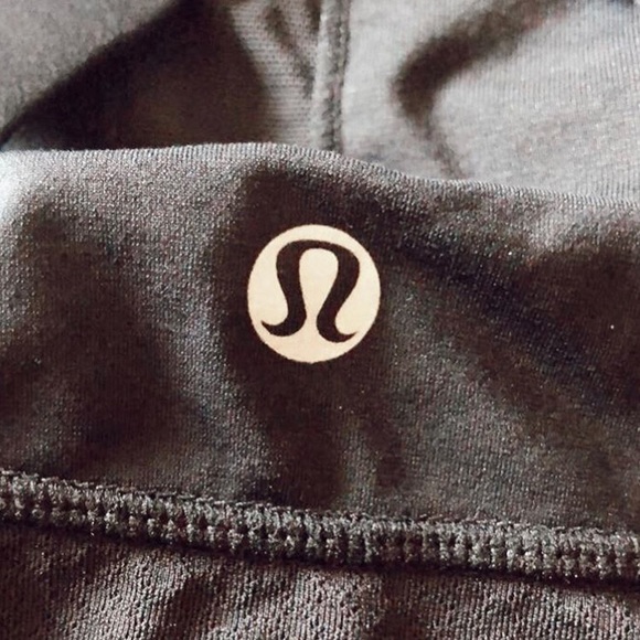 black lululemon tank - Picture 3 of 3